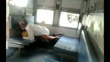 Tharki Old Man Sex - Tharki Old Uncle Fucking Co Passenger In Train porn video