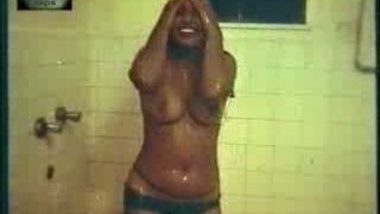 Mallu Tight Boobs Sexy Washroom