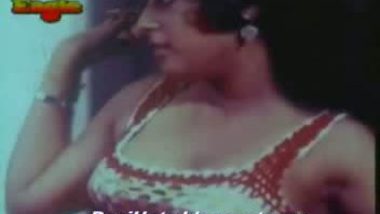 380px x 214px - Sexy Hot Arousing Indian Girls Women Having Sex In Bed Mallu ...