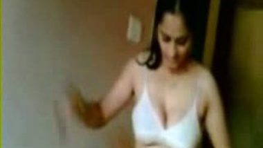 Shy Indian Aunty Marathi Stripping