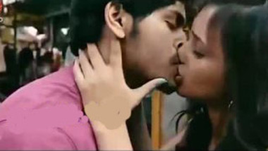 Indian Bengali Actress Mimi Porn - Bengali Actress Mimi Chakraborty Lip Lock Kiss Scene porn video