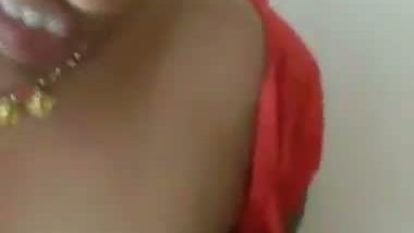 Andhra big boobs aunty romance with tenant