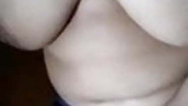 380px x 214px - Cute Mallu Big Boobs Aunty Rubbing Private Parts porn video