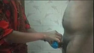 Desi Maid Giving Nice Penis Massage