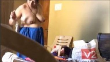 Xxxxxvdeio - Busty Indian Aunty Caught While Changing Clothes porn tube video
