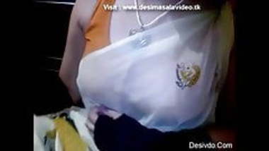 Desi Indian milf big boobs bhabhi web cam show live blouse