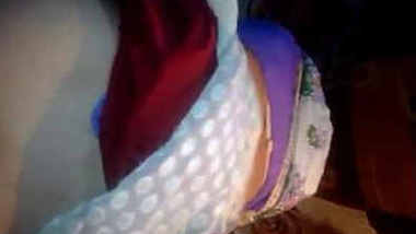 Singh Sexy Video - Desi Raaj Singh Sex On Bed Mms Video Xnxx Videos