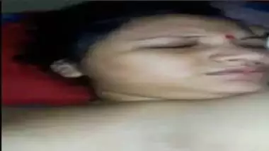 Hot Bengali Aunty Feeling Shy During Sex With Son?s Friend