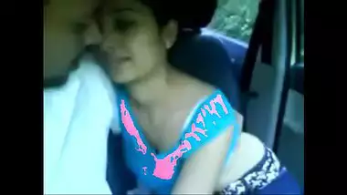 Hot Sex With Neighbor?s Wife In Car