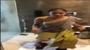 Hot Mumbai Girl?s Sexy MMS Exposing Boobs And Legs In Hotel Room