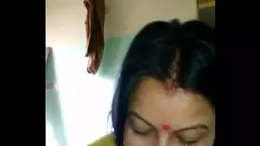 Sexy Village Bhabhi Sucking Neighbor’s Penis