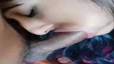 अमीर लड़की की शेव्ड चूत बॉयफ्रेंड ने चोदी