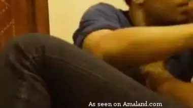 Amateur Indian couple enjoy in sex.
