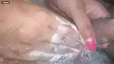 Indian College Chick Handjob ? Movies