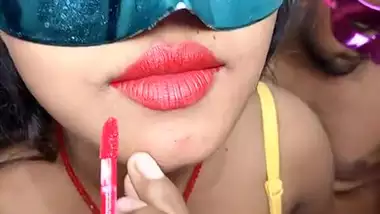 Rinidi Couples Fun in Live