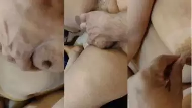 Boob squeezing and pussy rubbing of desi nude milf