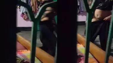 Tenant desi couple sex at home caught through window