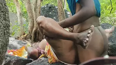 Desi sex MMS of a stepson fucking his stepmom on the farm