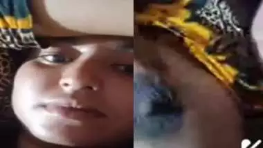 Hot wife exposing nude body curves to ex-lover